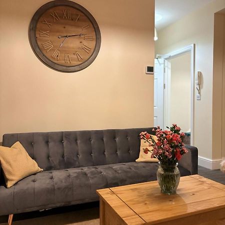 Cardiff/Pernath Home2 Екстер'єр фото